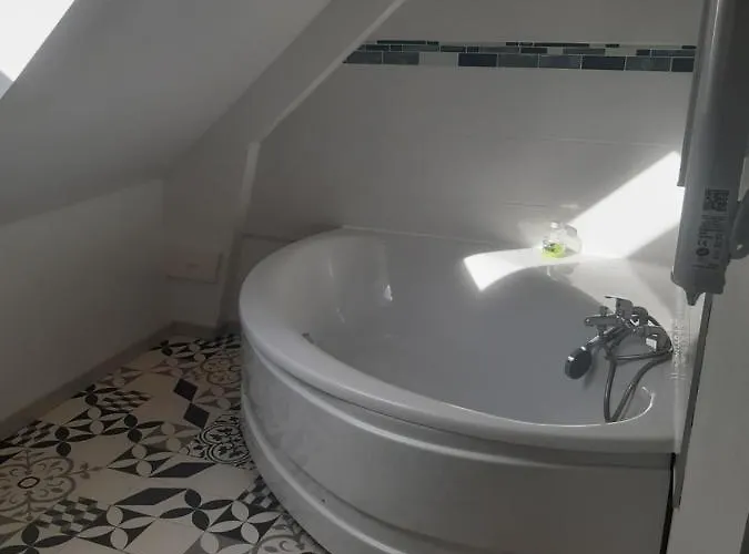 « Chez Albertine Et Therese » Ruffigné